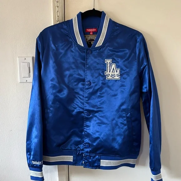 Dodger jacket - Mitchell & News size small - LIKE NEW
MLB - DODGERS - Picture 1 of 4